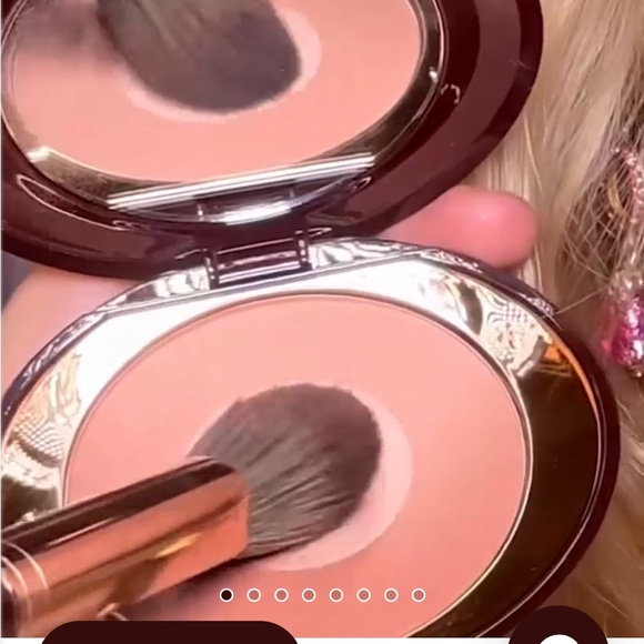 Charlotte Tilbury CHEEK TO CHIC
PILLOW TALK ORIGINAL - Picture 3 of 7